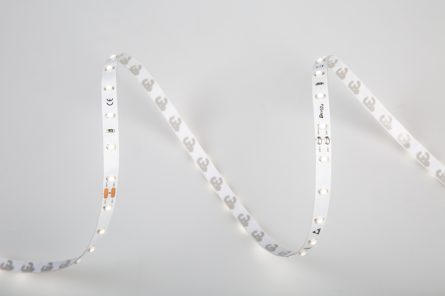 Светодиодная лента DesignLed DSG360-24-NW-33 012711