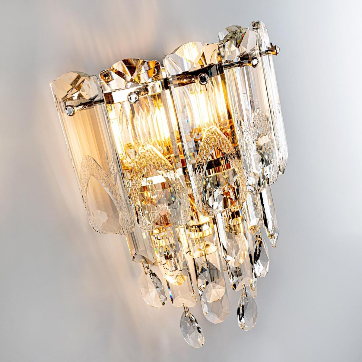 Настенный светильник Modelux ML.7220.320 GD