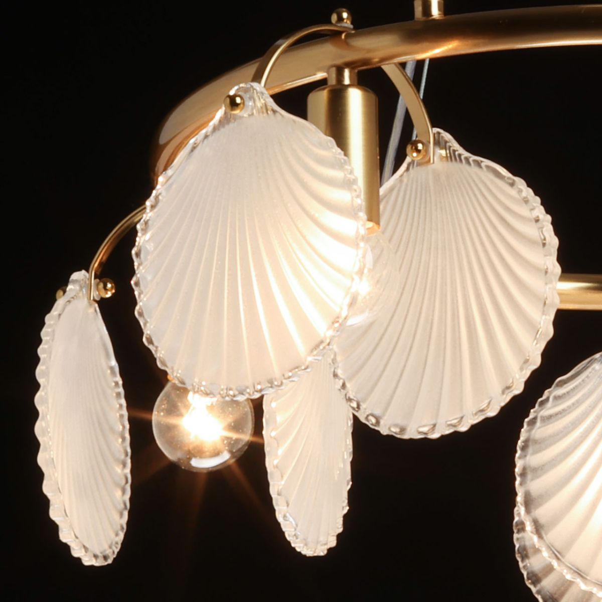 Подвесная люстра De Markt Бриз 111017505