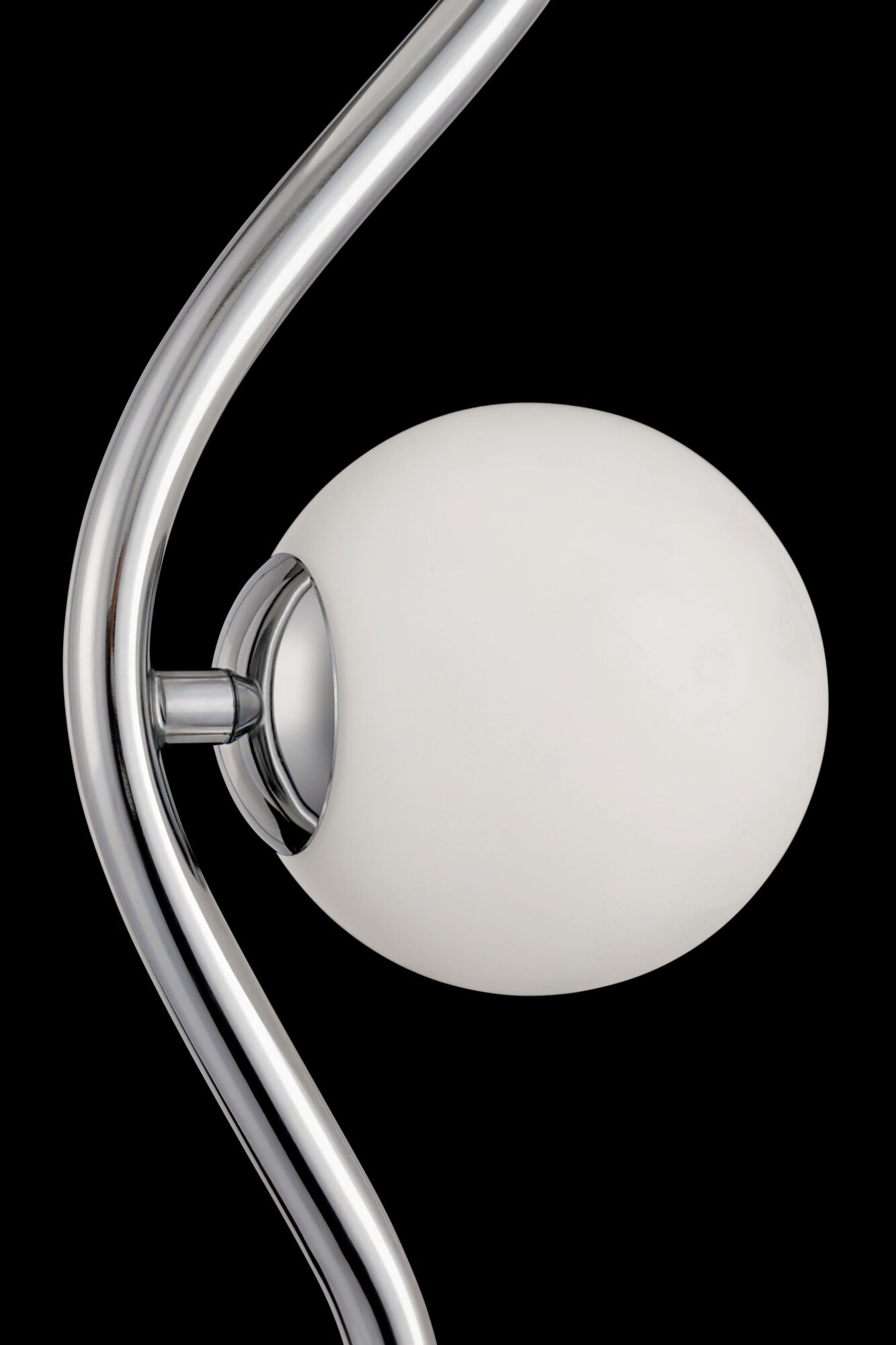 Настольная лампа Maytoni Uva MOD059TL-03CH