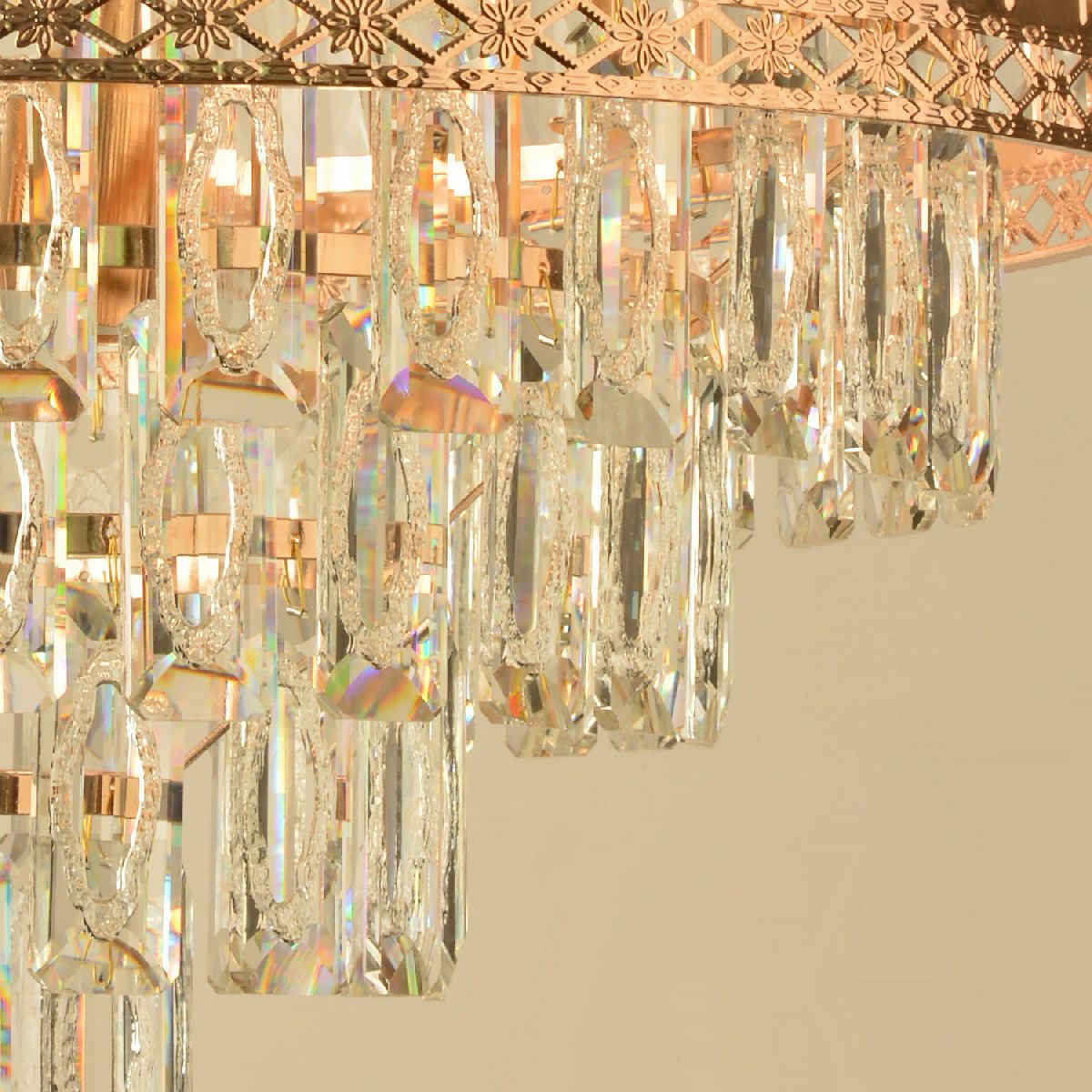 Подвесная люстра Reluce 08273-0.4-10 FG