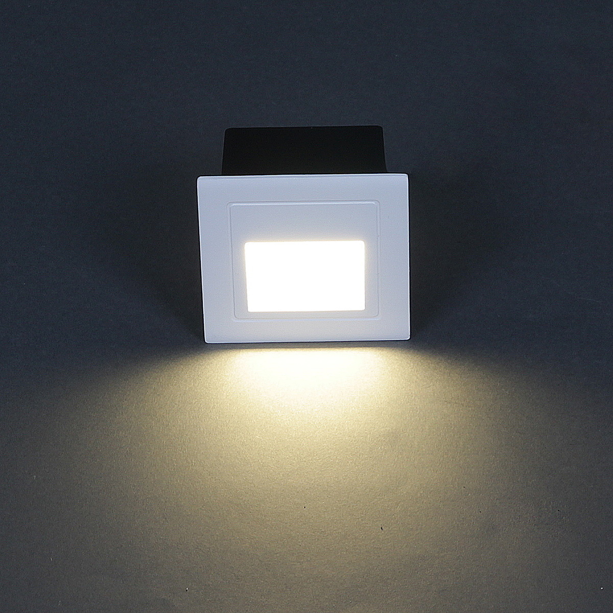 Подсветка для лестниц Reluce 86601-9.0-001TL LED3W WT