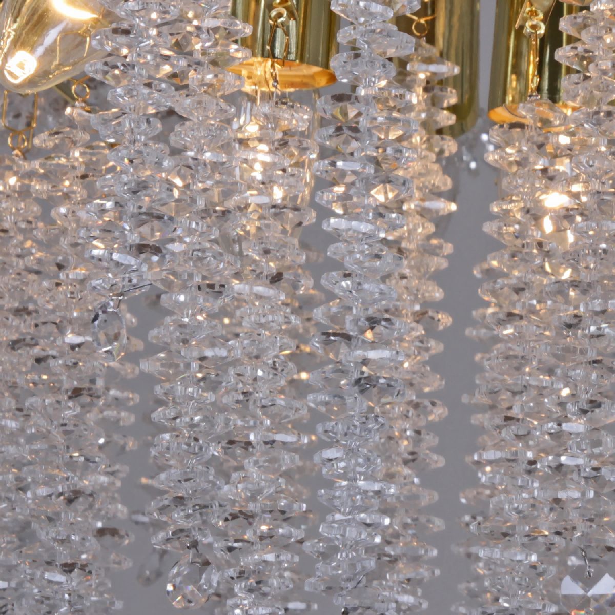 Люстра на штанге Reluce 02384-0.3-8+4 FFG