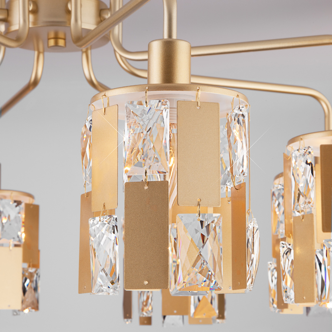 Потолочная люстра Eurosvet Scoppio 10101/8 перламутровое золото/прозрачный хрусталь Strotskis
