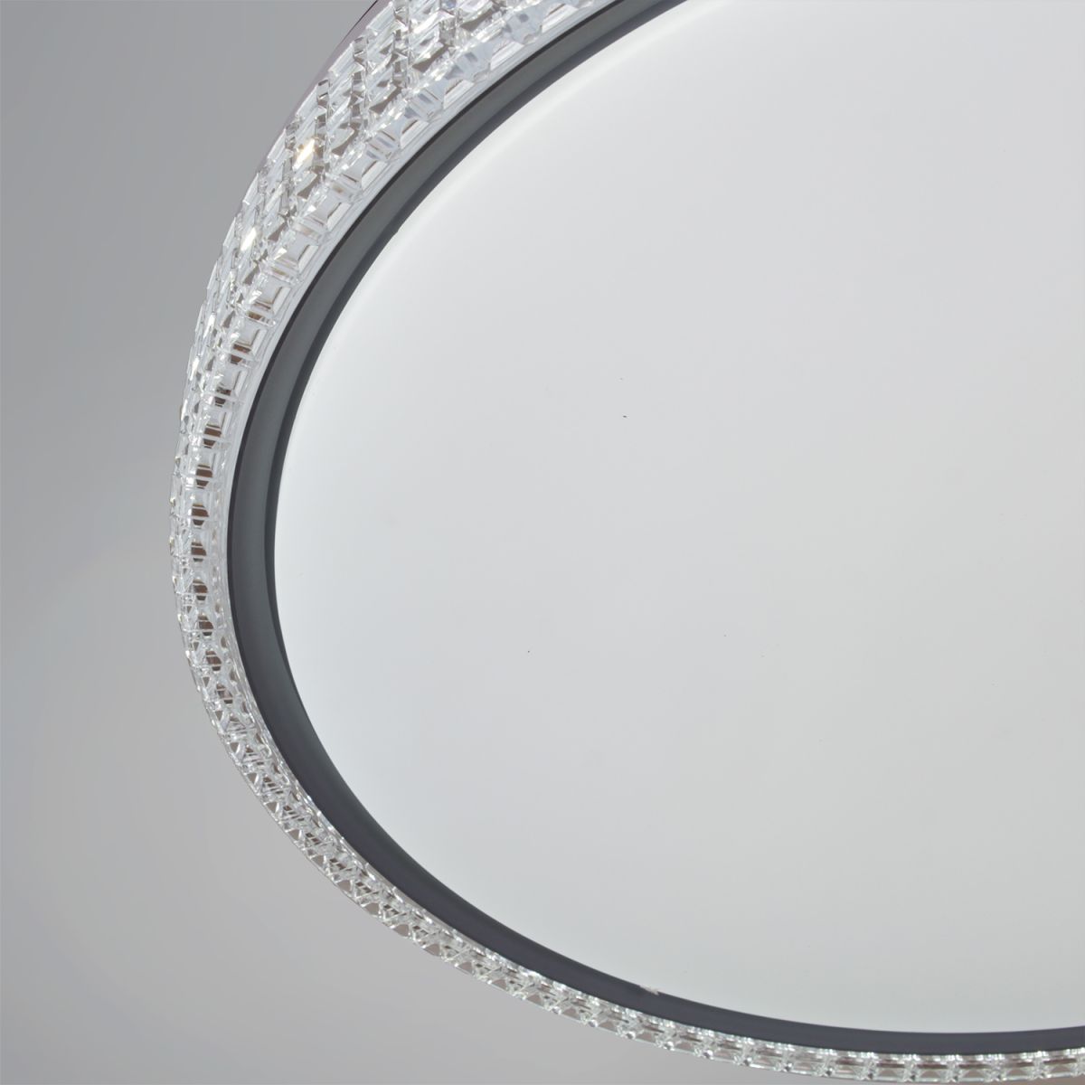 Светодиодные люстры и светильники Reluce 25616-0.5-500 GR