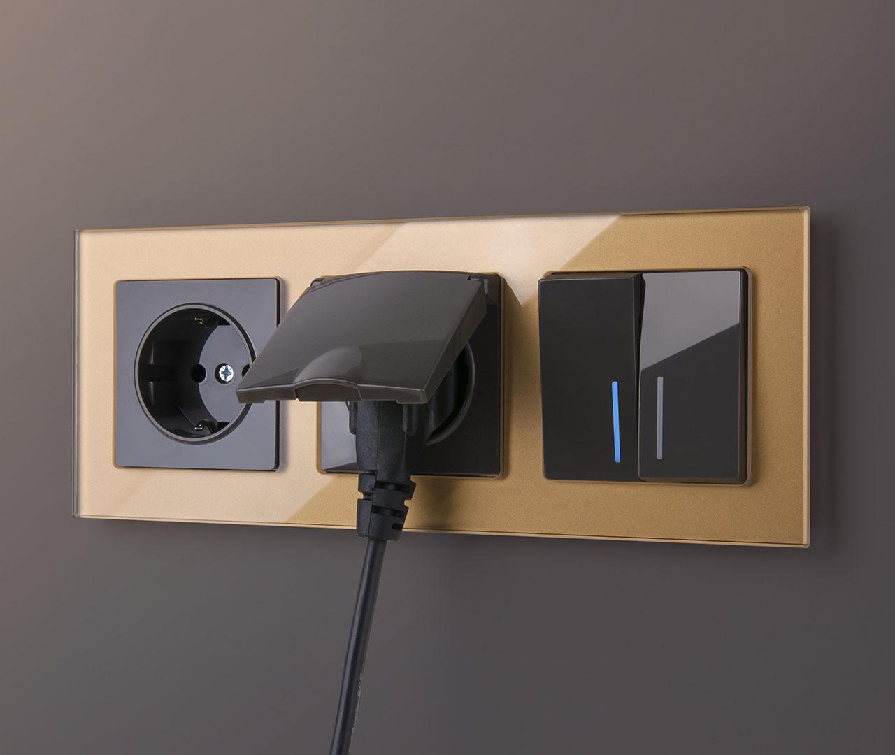 Рамка Werkel Favorit на 3 поста белый матовый WL01-Frame-03 4690389098611