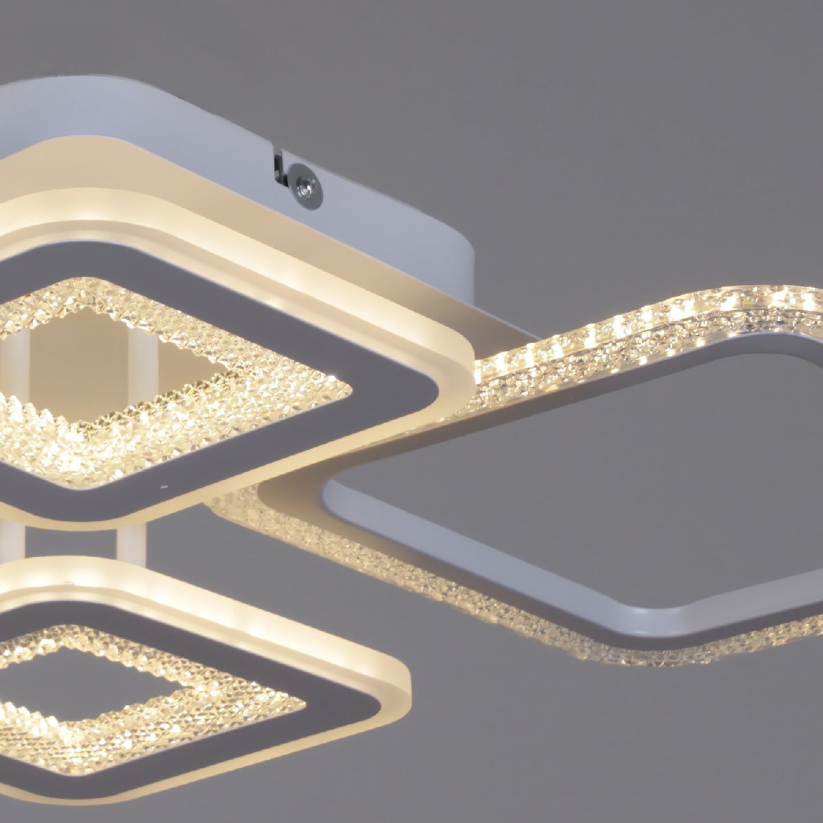 Потолочная люстра Reluce 20532-0.3-2+2B WT