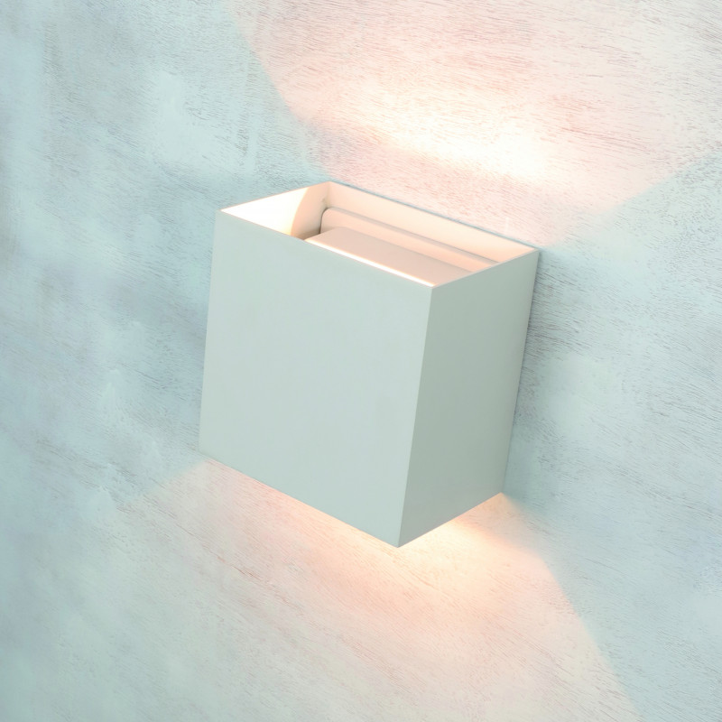 Настенный светильник Mantra Davos 7436