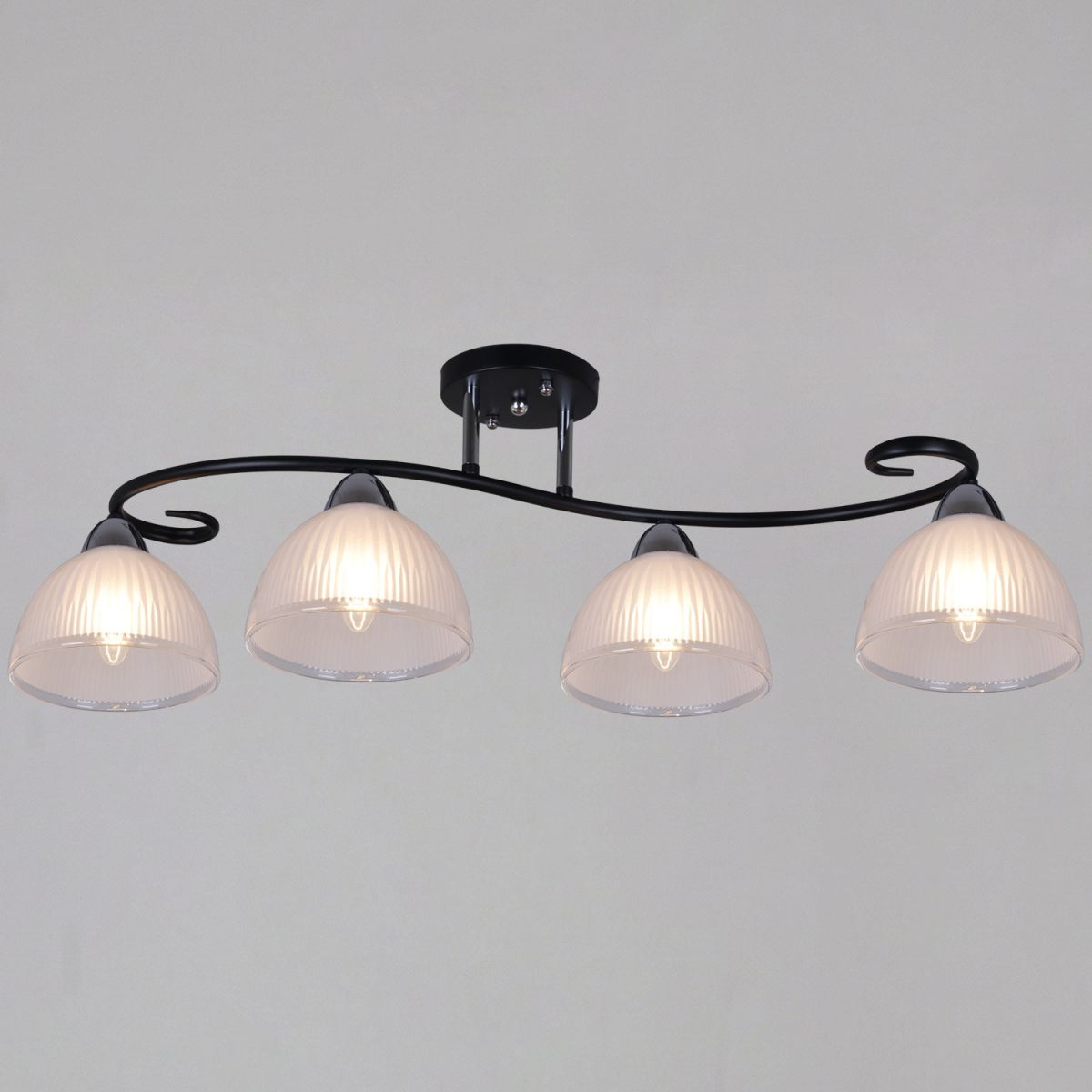 Потолочная люстра Reluce 66360-0.3-04 BK+CR