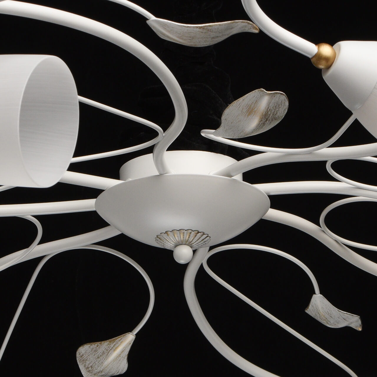 Потолочная люстра MW-Light Верона 334013108