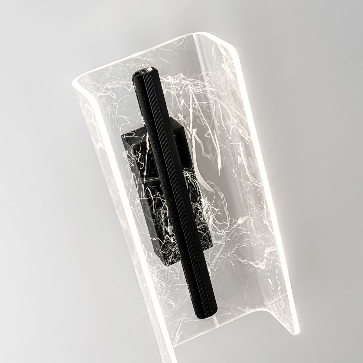 Настенный светильник Modelux ML.590.300 BK