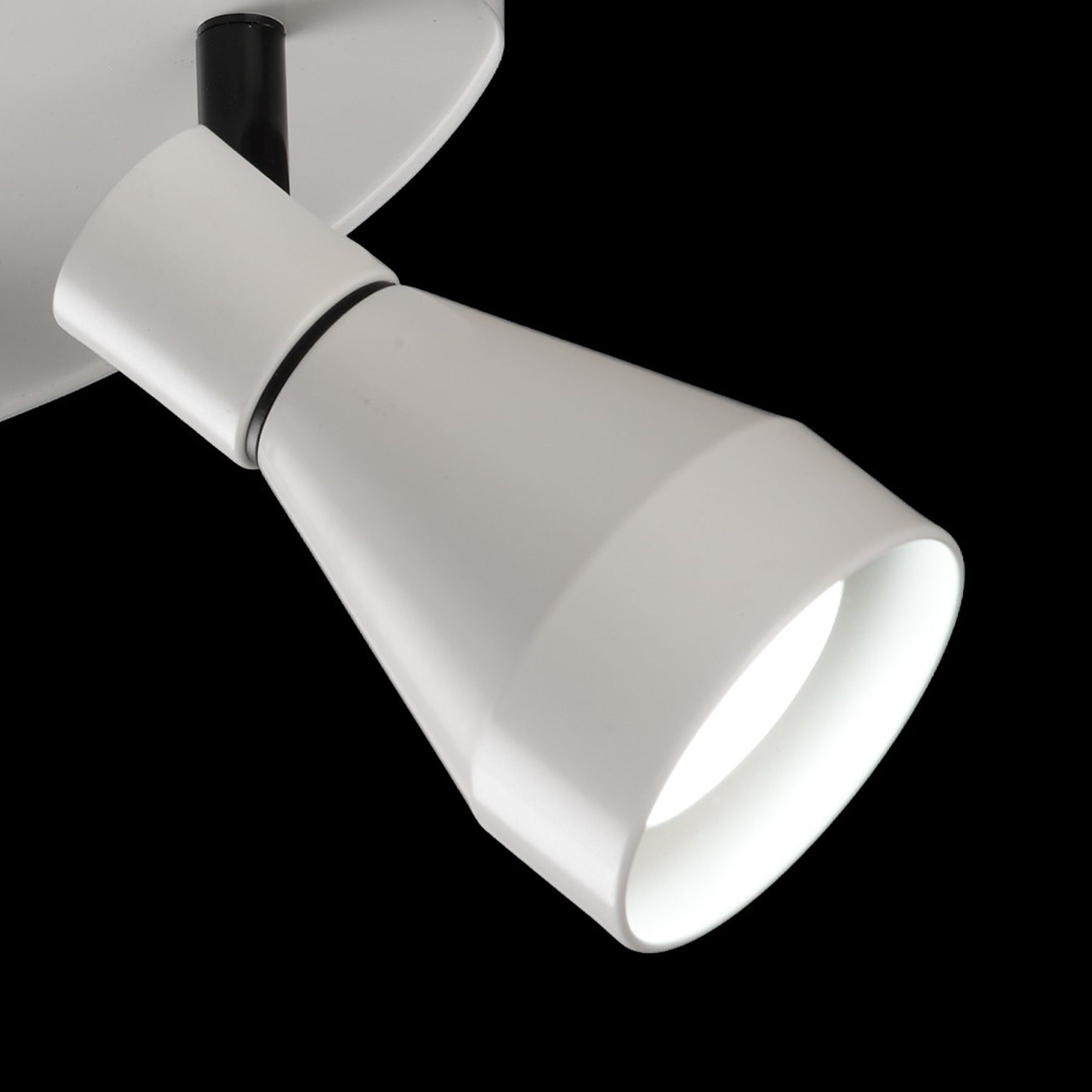 Спот Mantra Kos 5845