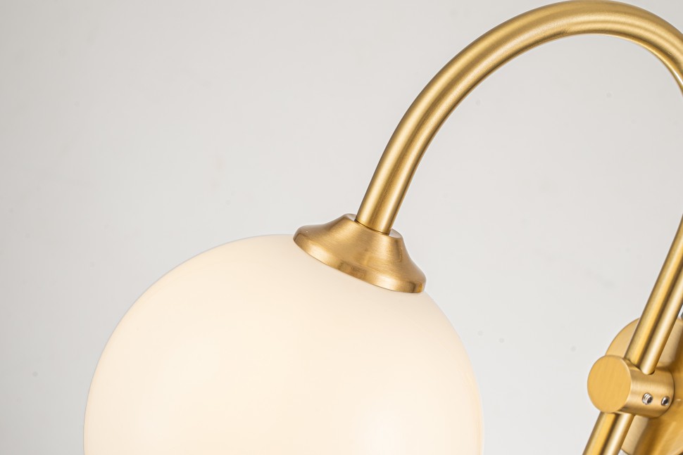 Латунное бра Belfast Bryson 85043-1W BR MT