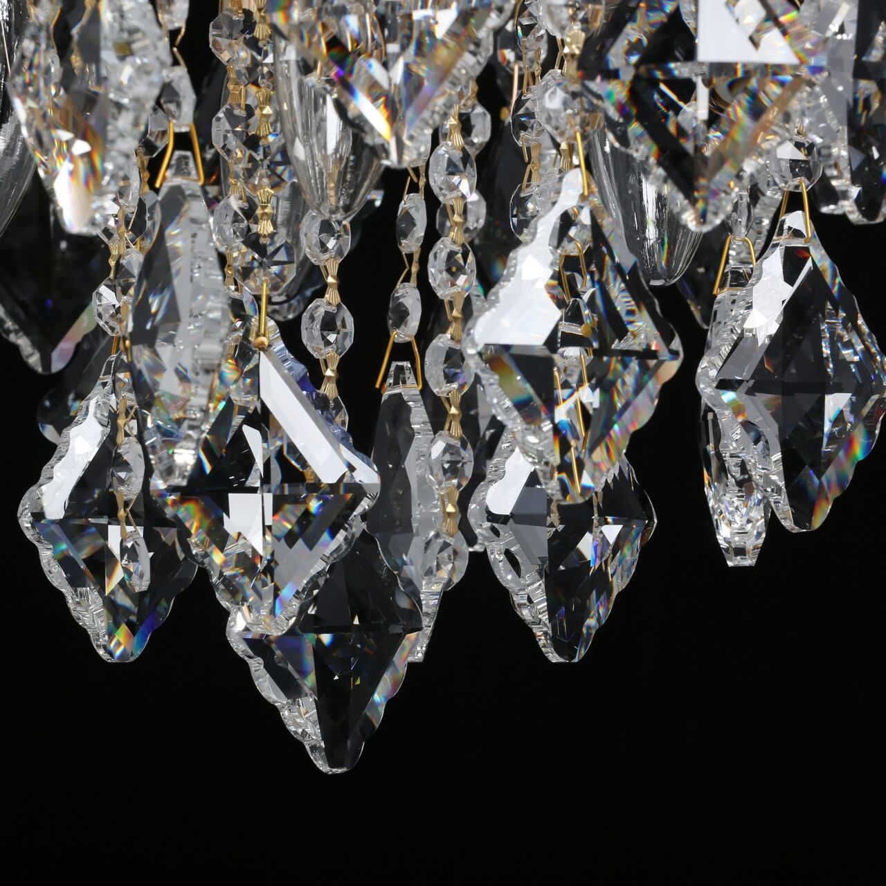 Люстра на штанге DeMarkt 464019304 в Москве