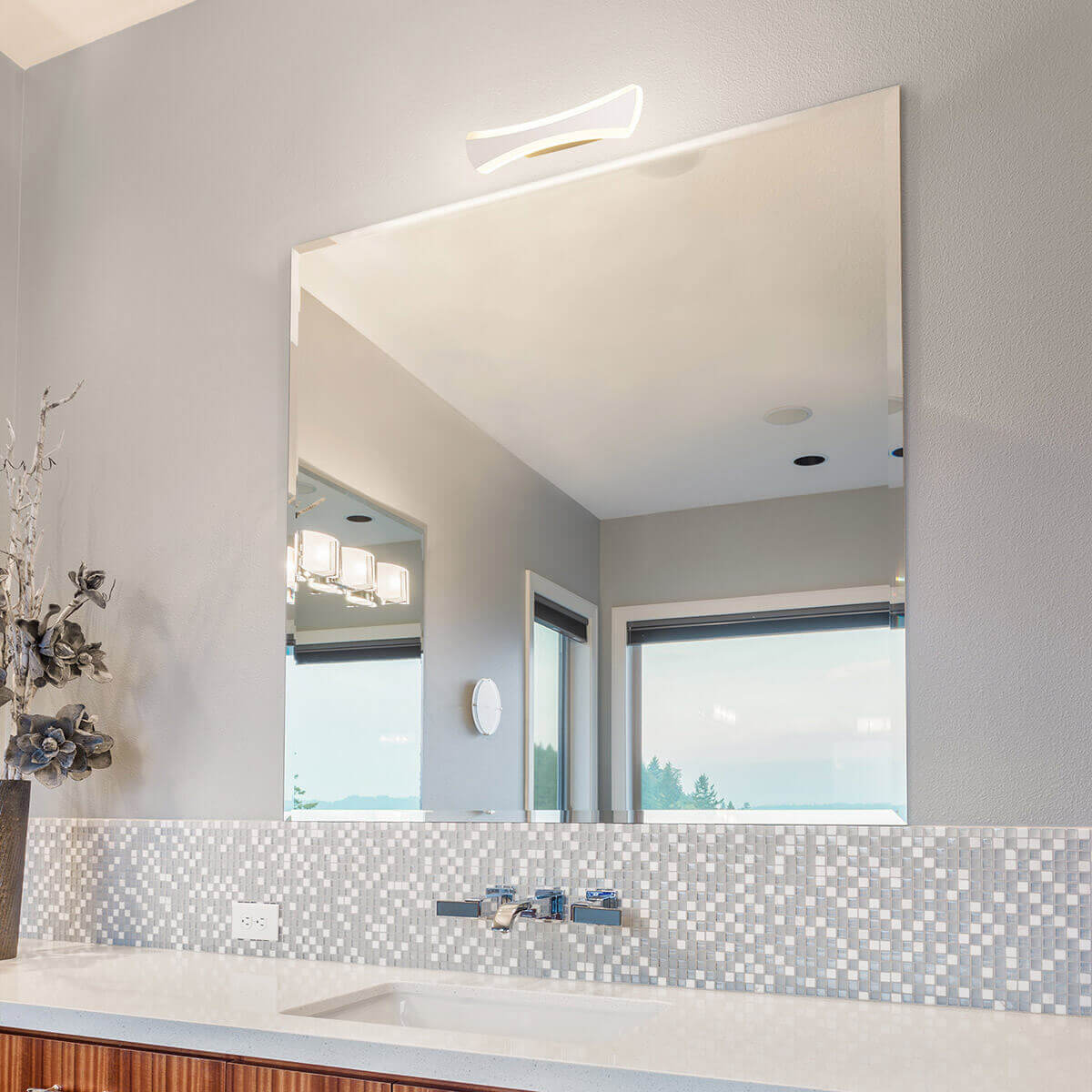 Настенный светодиодный светильник Elektrostandard с магнитным выключателем LSTFM 0,7W 4200K 4690389144042