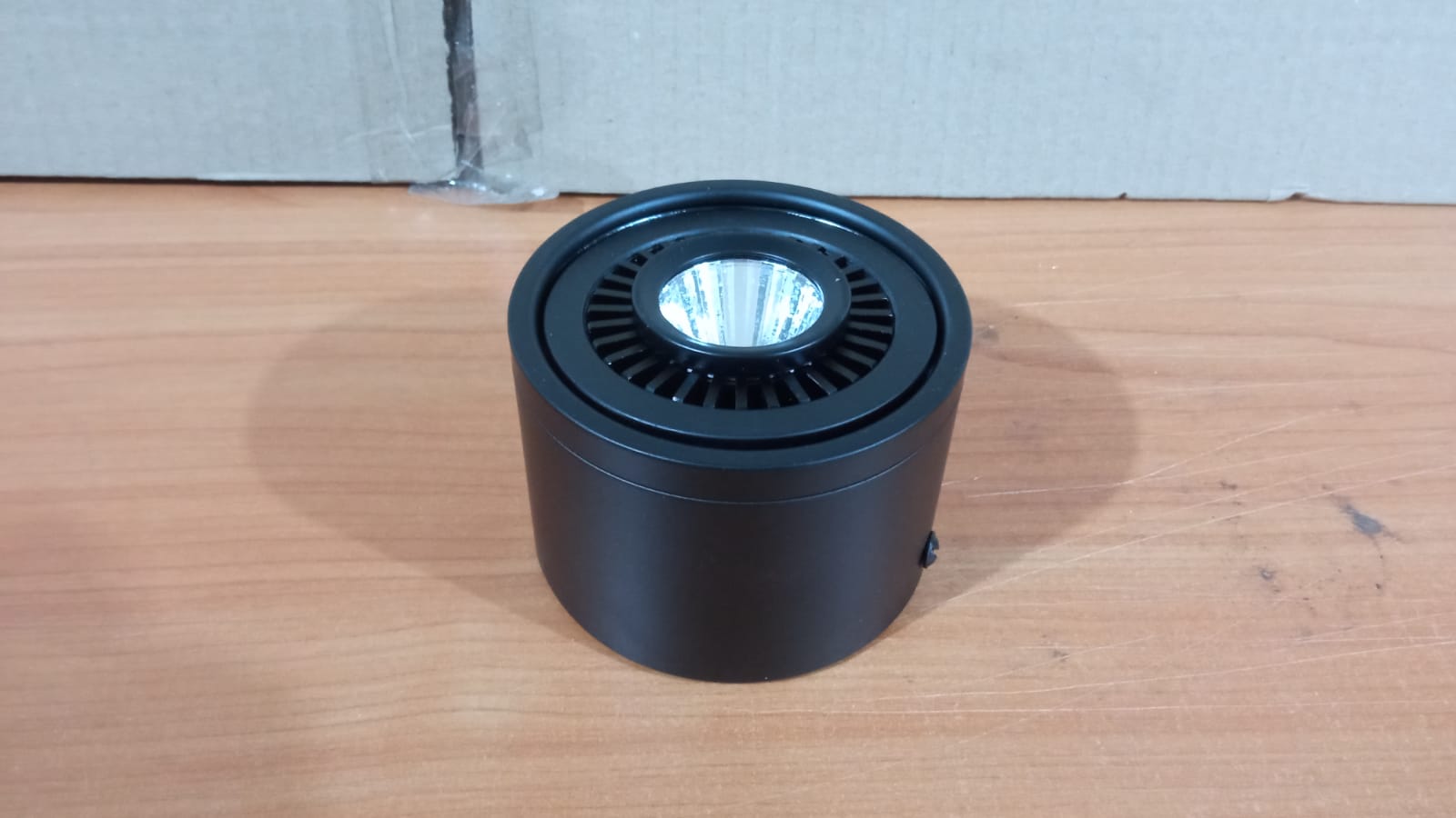 Потолочный светодиодный светильник Favourite Reflector 1778-1C УЦ