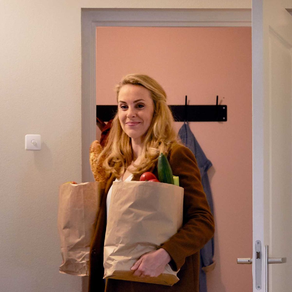 Умный беспроводной датчик движения с батарейками Wiz 929002422302