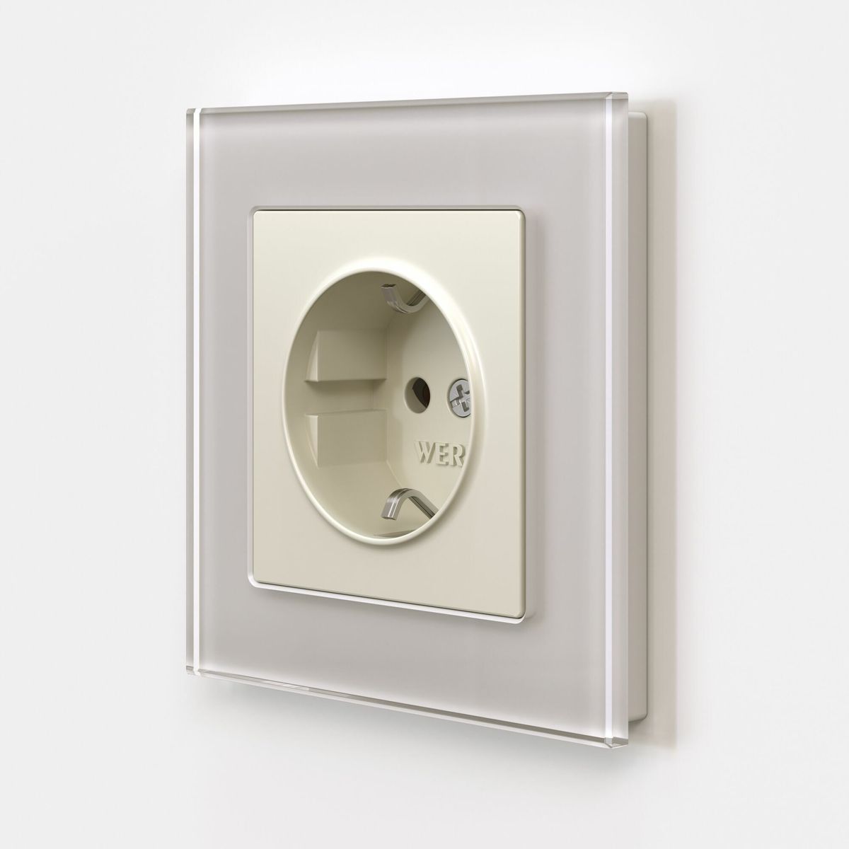 Розетка с заземлением и шторками Werkel 4690389184741 W1171162