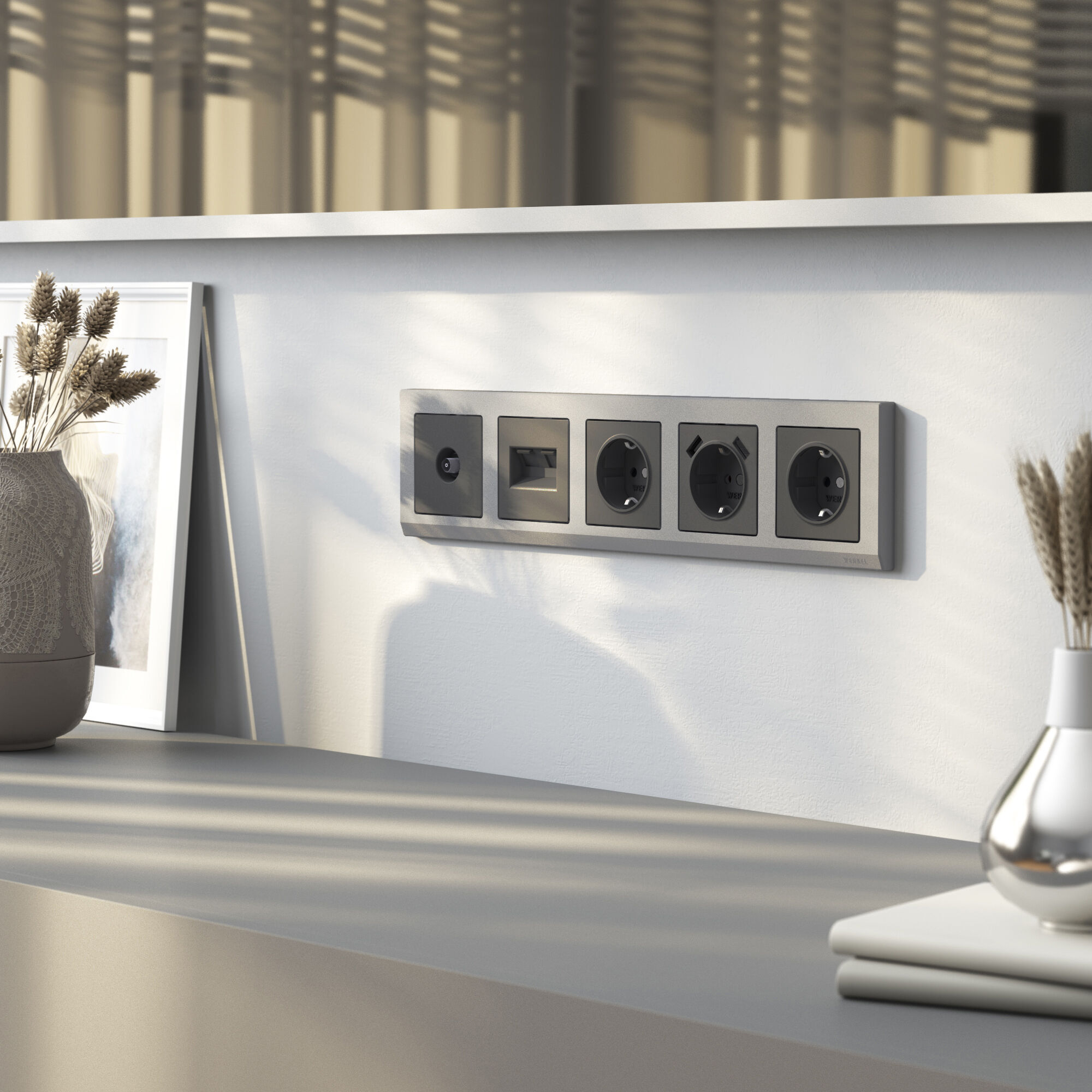 Розетка с заземлением и шторками Werkel графит W1171164 4690389194412 a063104