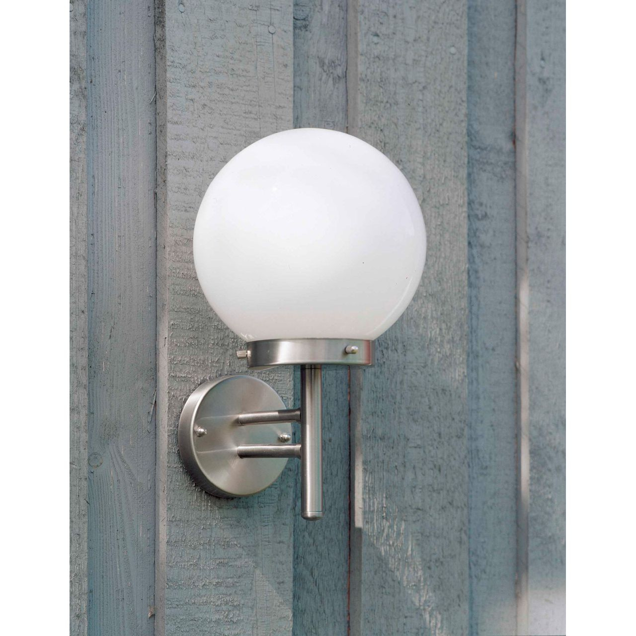 Уличный настенный светильник Brilliant Aalborg 44081/82