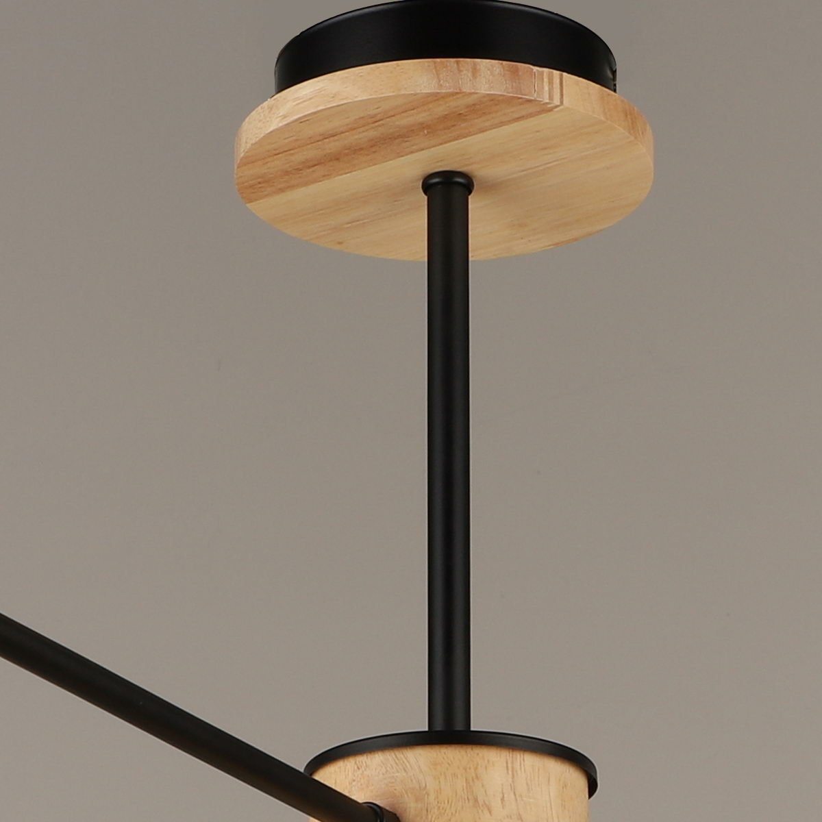 Люстра на штанге Reluce 04642-0.3-06