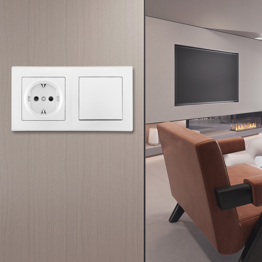 Выключатель одноклавишный с розеткой Arte Milano SET16-2-40-1-30-1 white