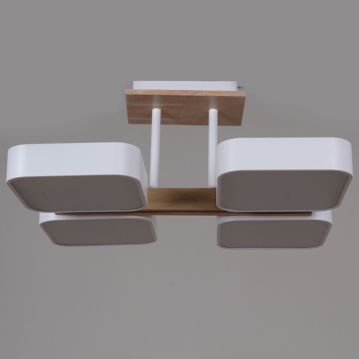 Потолочная люстра Reluce 03359-0.3-04 WH+WOOD