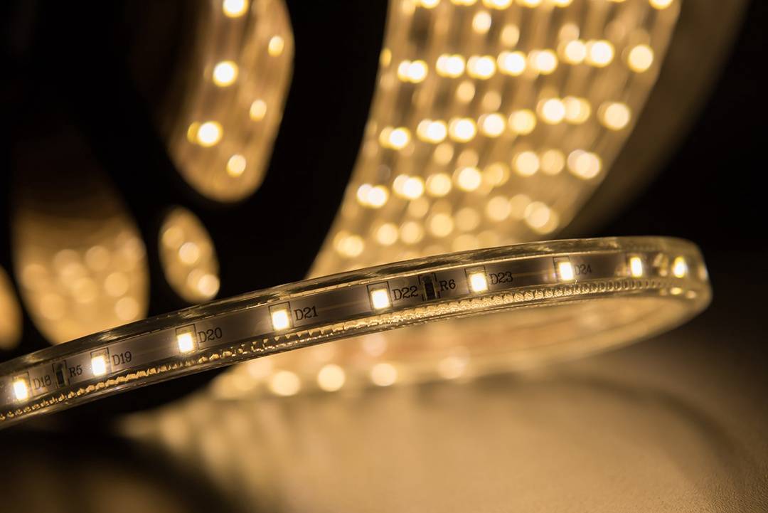 Светодиодная лента SWG LT360-WW-100 001104