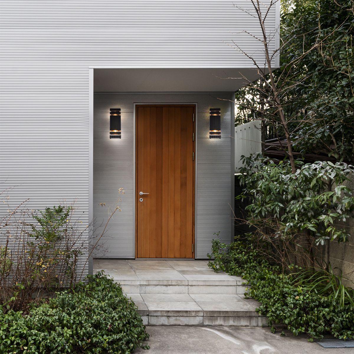 Уличный настенный светильник Escada Exmoor 30013W/02