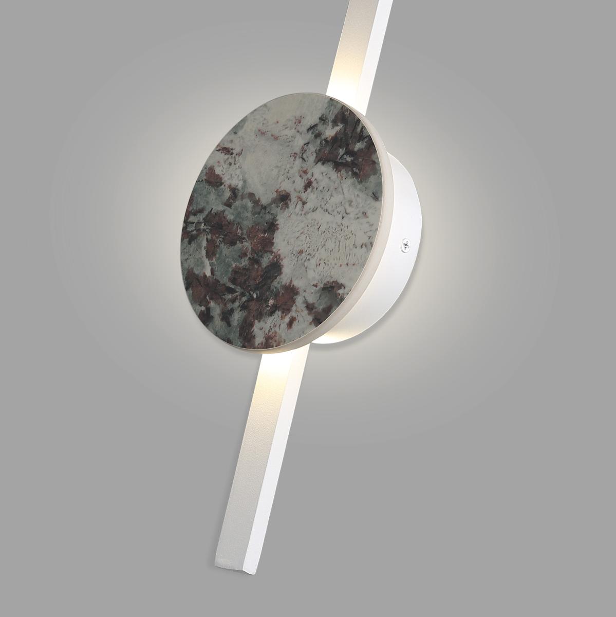 Настенный светильник Favourite Sten 4447-1W