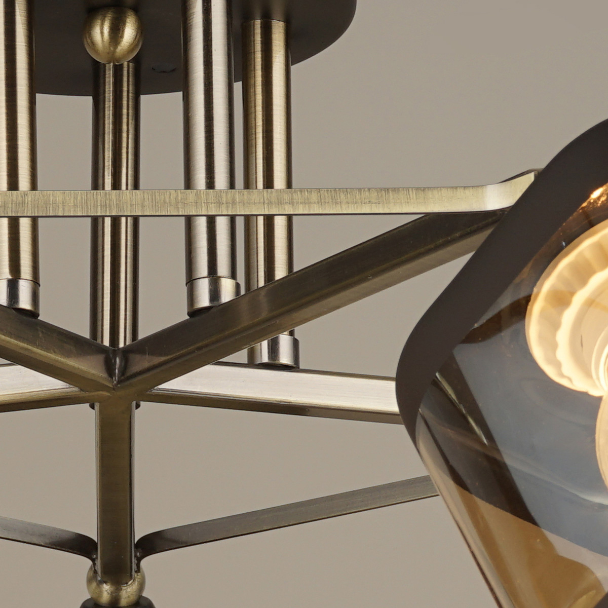 Потолочная люстра Reluce 03605-0.3-05