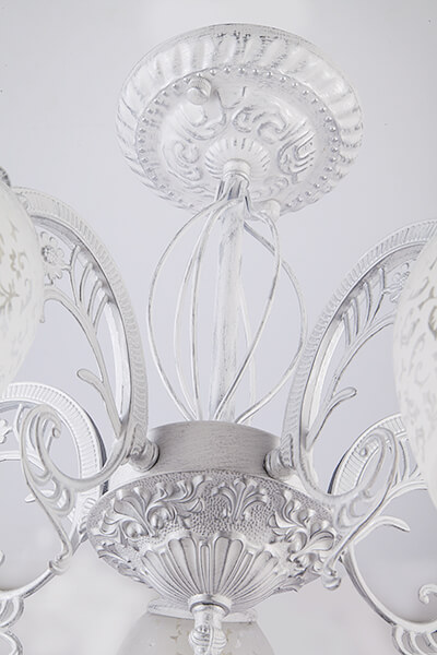 Потолочная люстра Eurosvet Нимфа 70039/5 белый с серебром