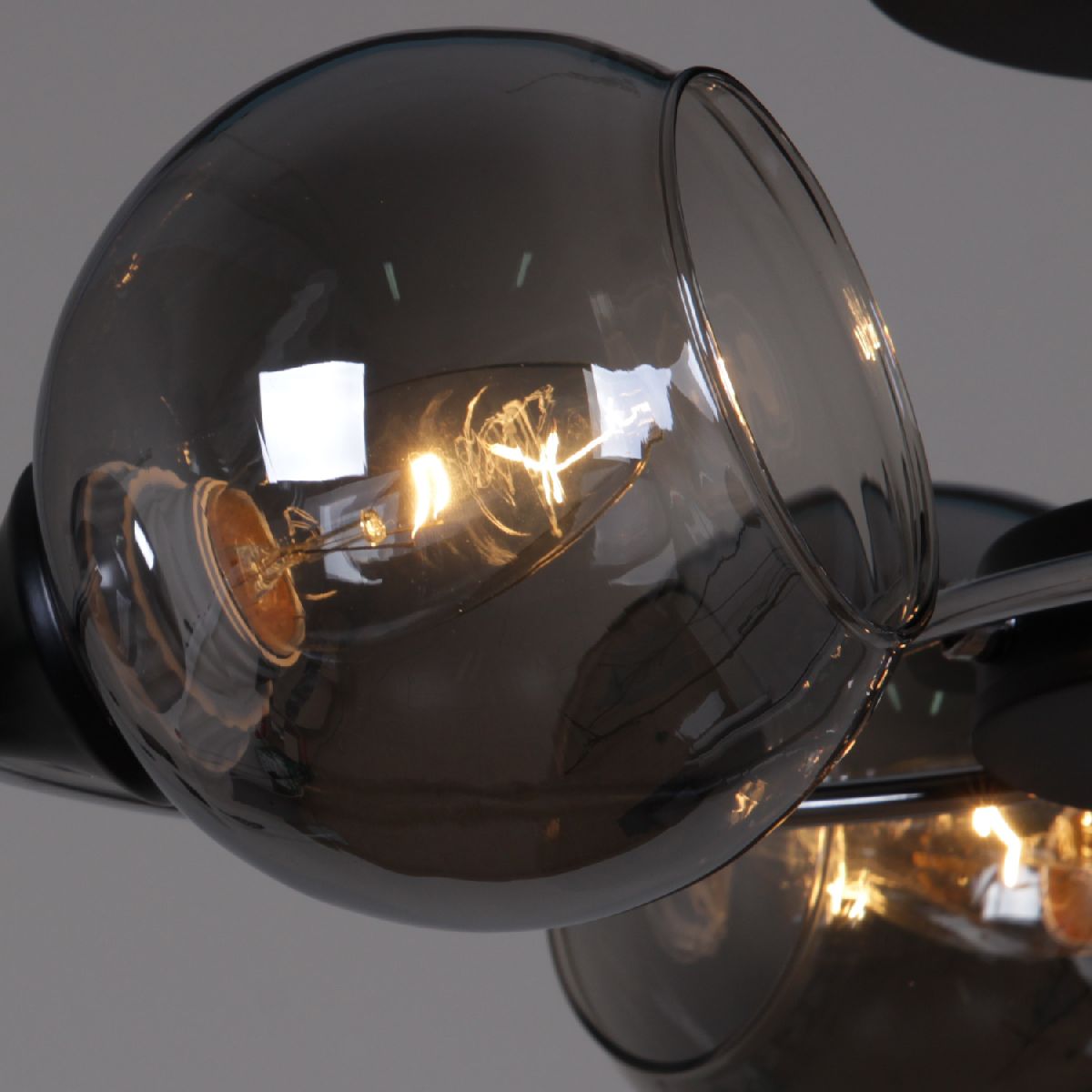 Люстра на штанге Reluce 02288-0.3-06 BK+CH