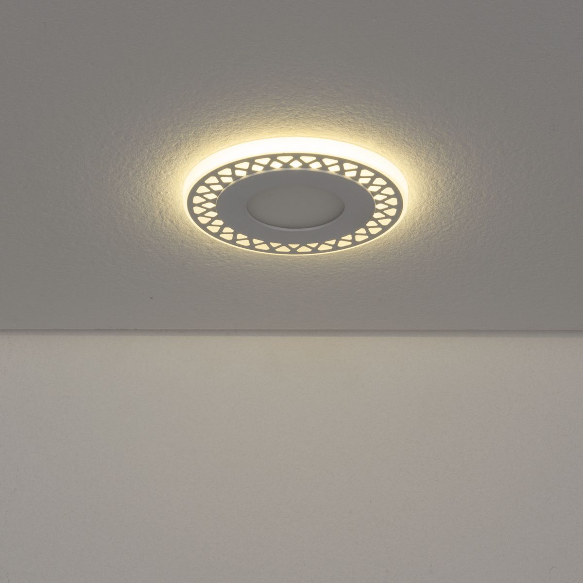 Встраиваемый светодиодный светильник Elektrostandard DSS003 3+3W 4200K 4690389103087