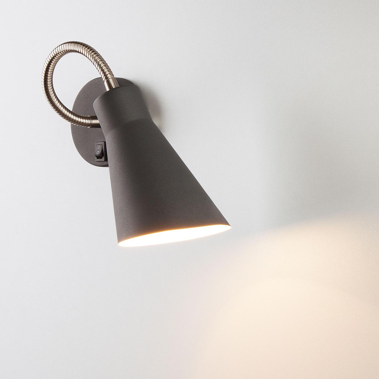 Бра Eurosvet Pronto 70080/1 черный