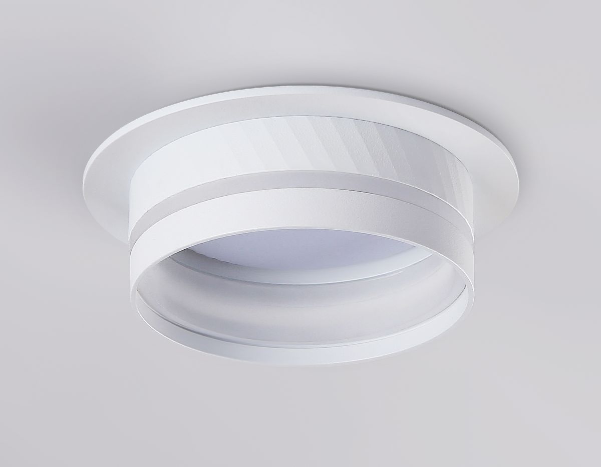 Встраиваемый светильник Ambrella Light GX53 Acrylic tech TN5218