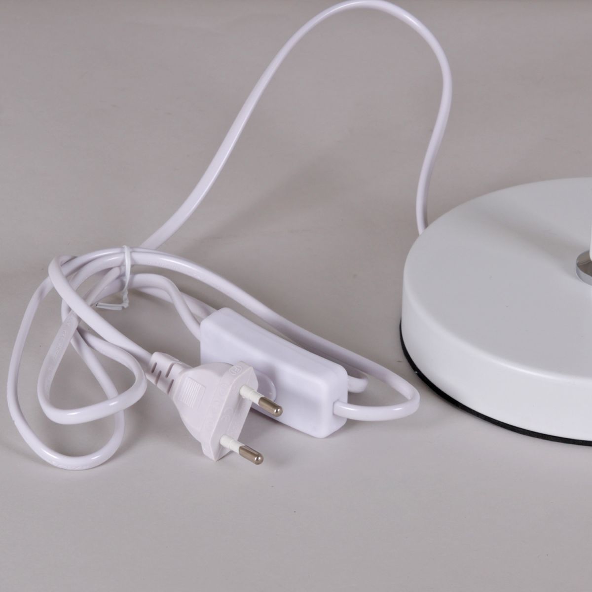 Настольная лампа Reluce 48747-0.7-02