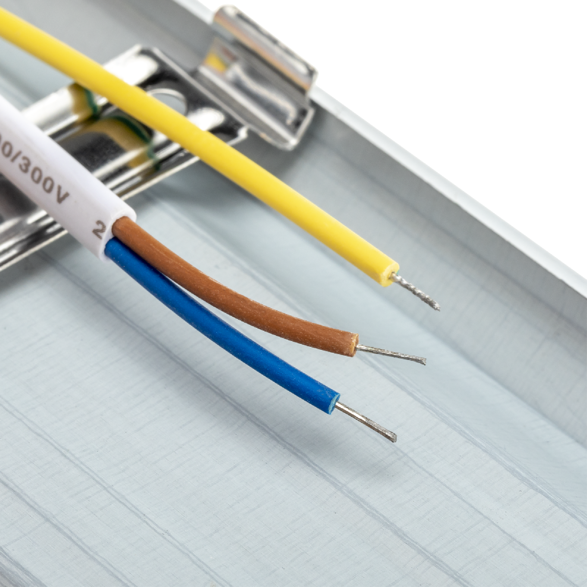 Линейный потолочный светильник REV Line 28908 1