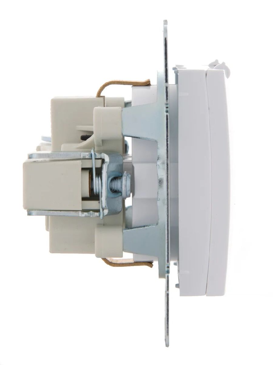 Розетка с/з с крышкой Lezard Karina 707-0288-123B