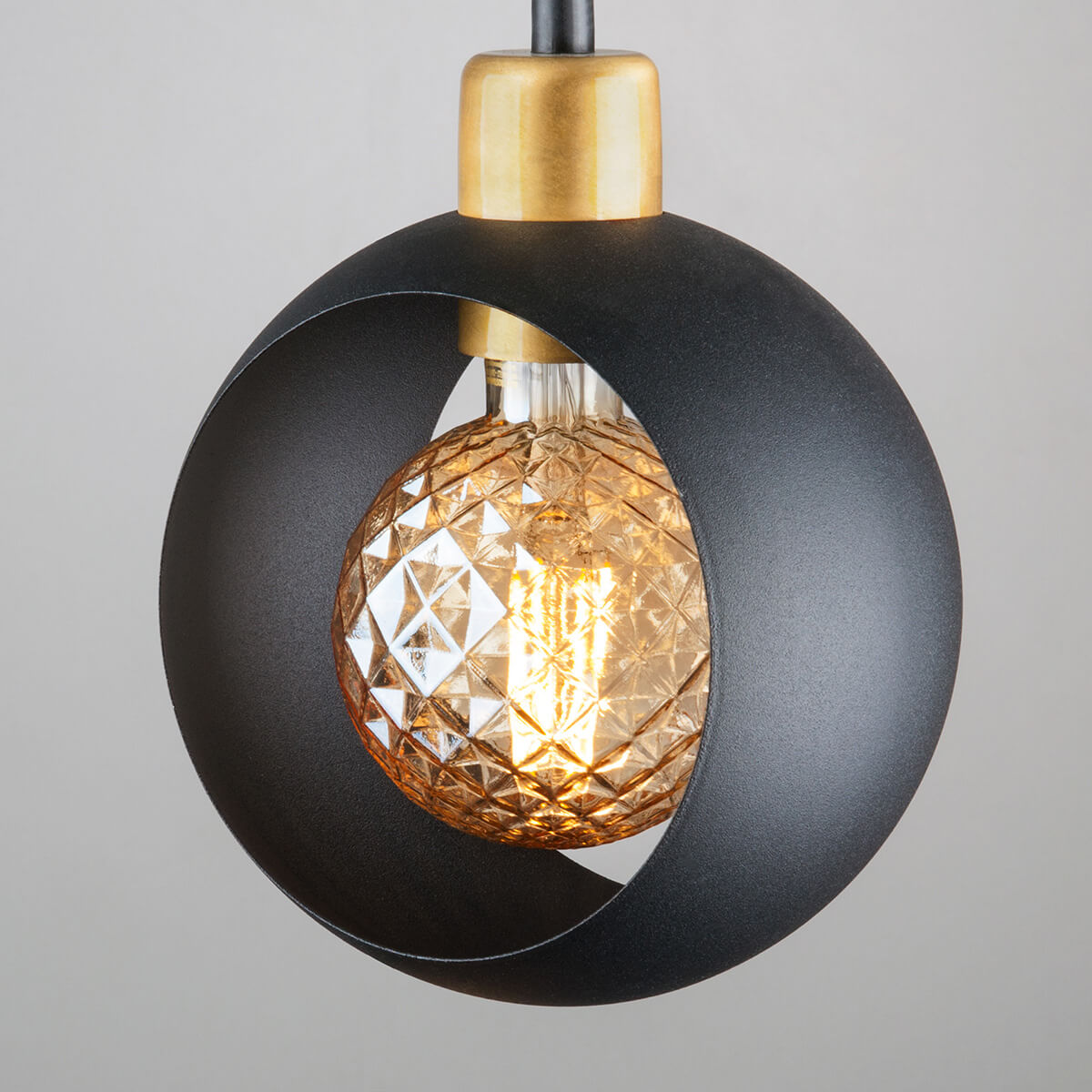 Лампа светодиодная Elektrostandard E27 4W 2700K золотистая 4690389136214