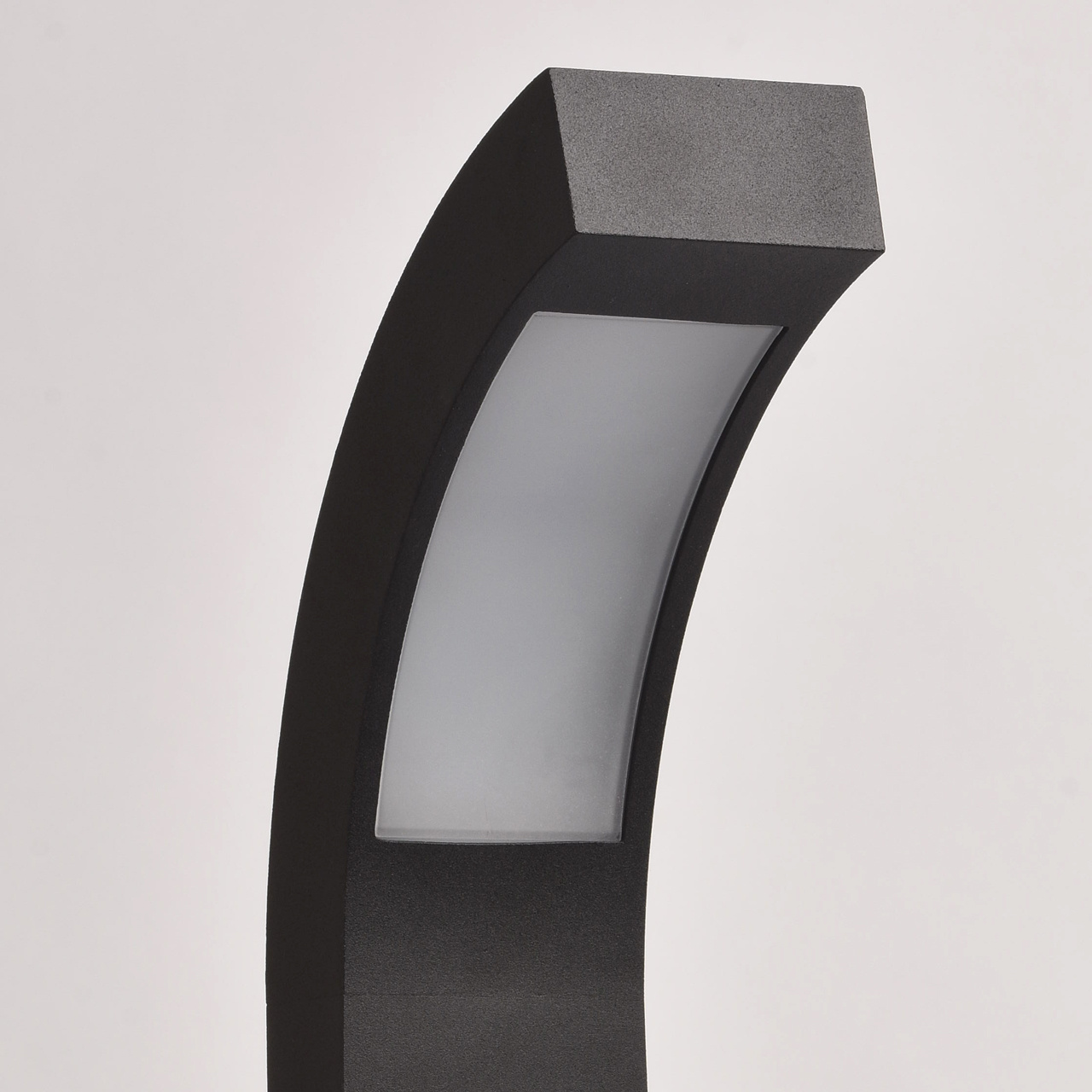 Уличный светодиодный светильник De Markt Уран 1 803041101