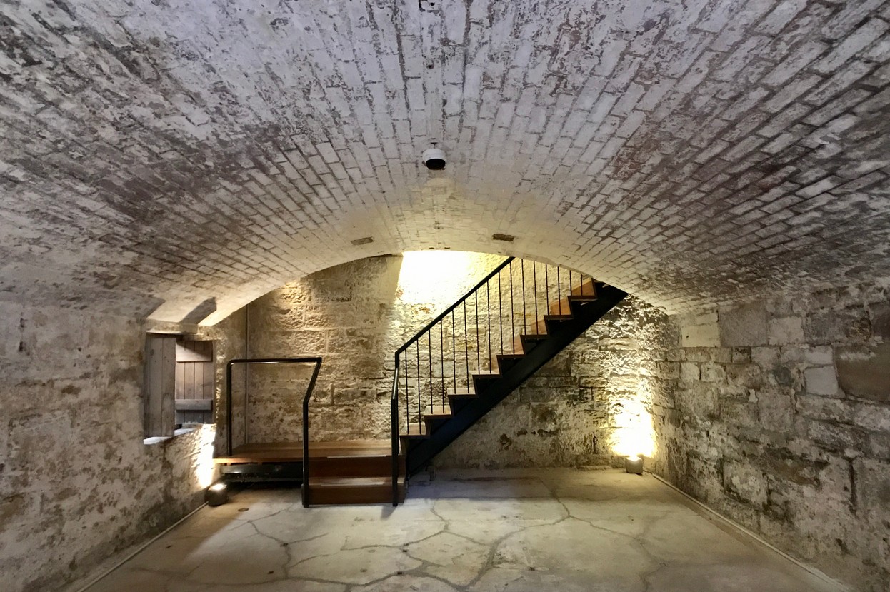 Освещение для подвала