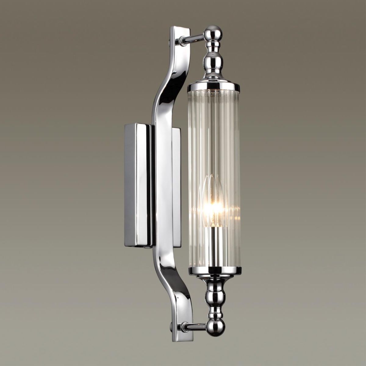 Настенный светильник ретро Odeon Light Tolero 4942/1W