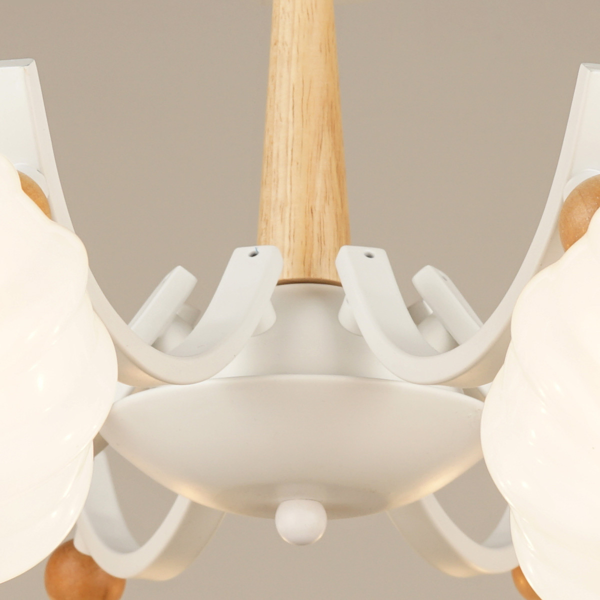 Люстра на штанге Reluce 04511-0.3-08