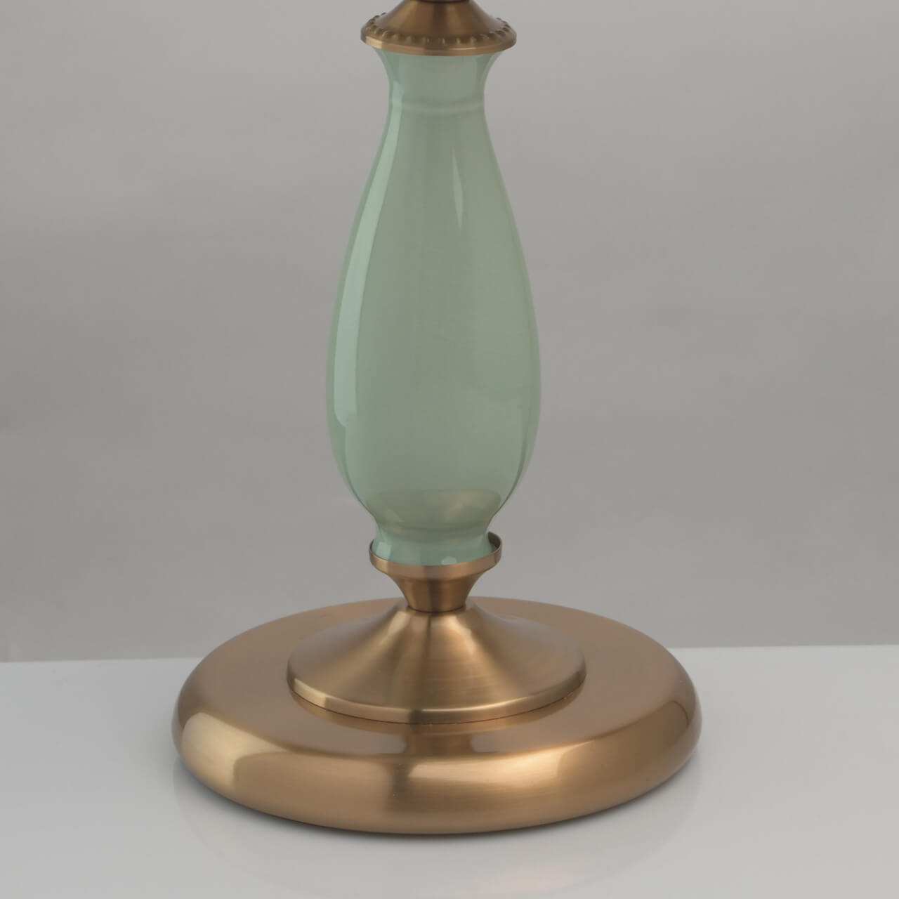 Настольная лампа MW-Light Магеллан 1 713030401