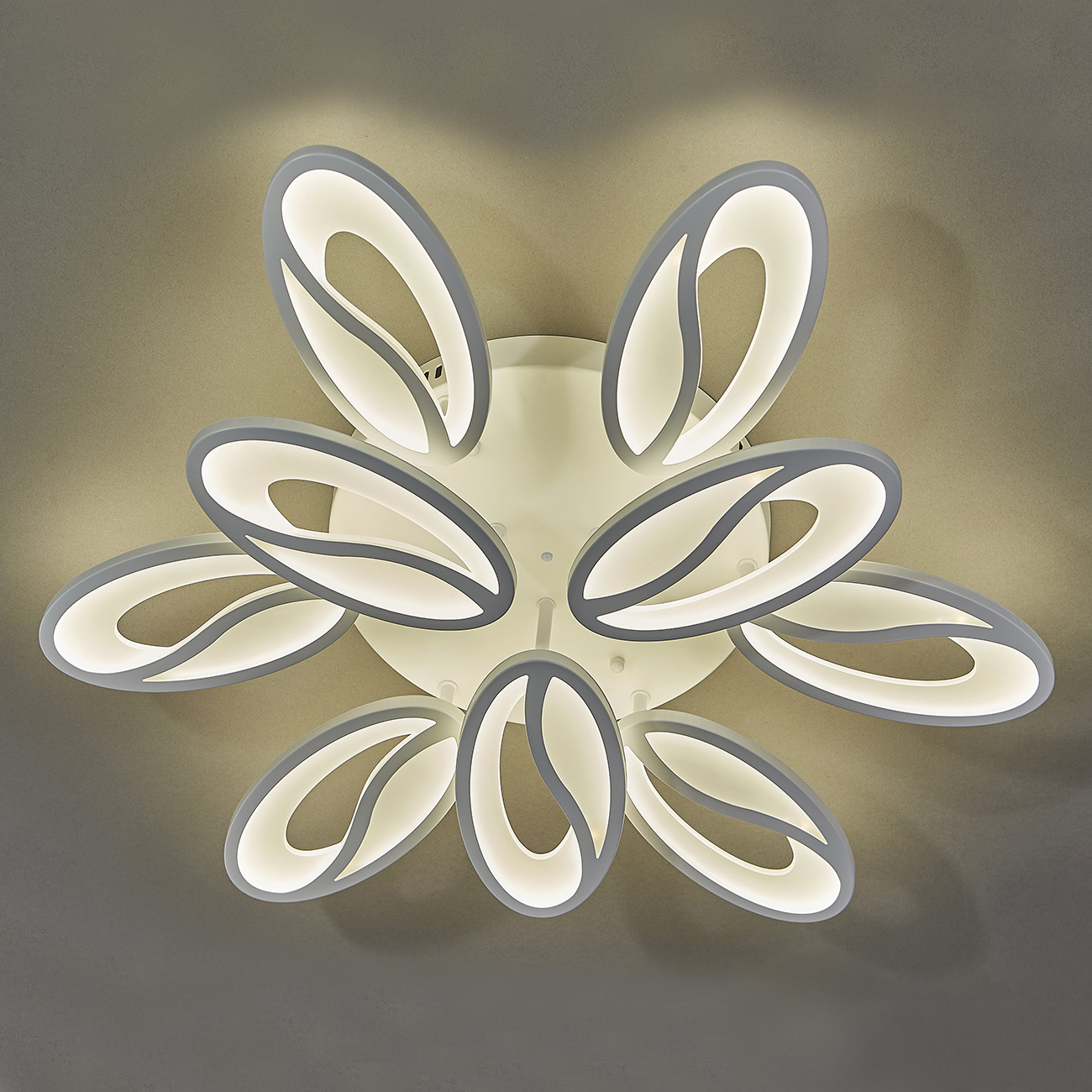 Потолочная светодиодная люстра Escada Grain 10222/9LED 139W в Москве