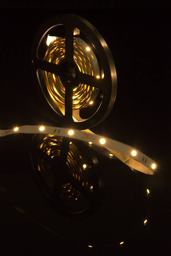 Светодиодная лента SWG SWG530-12-7.2-WW 000079