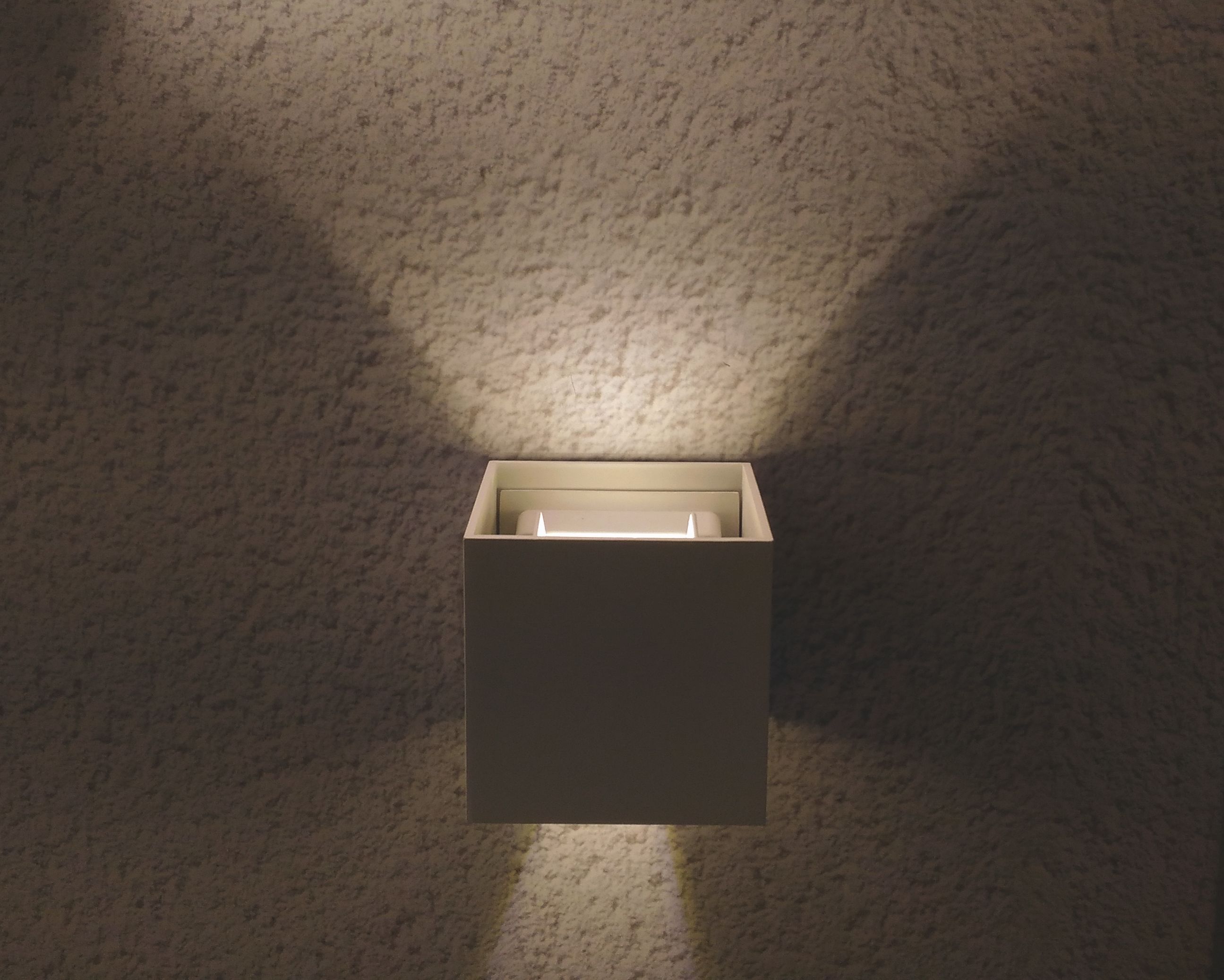 Уличный настенный светодиодный светильник Novotech Calle 357518