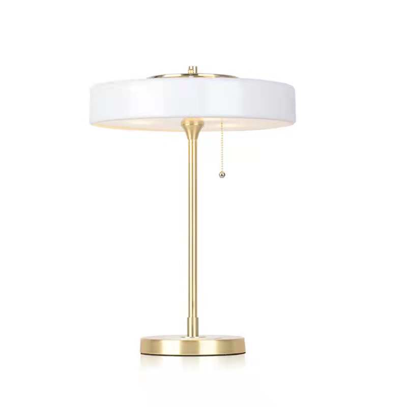 Настольная лампа Milosh tendence 0832TL-3WT