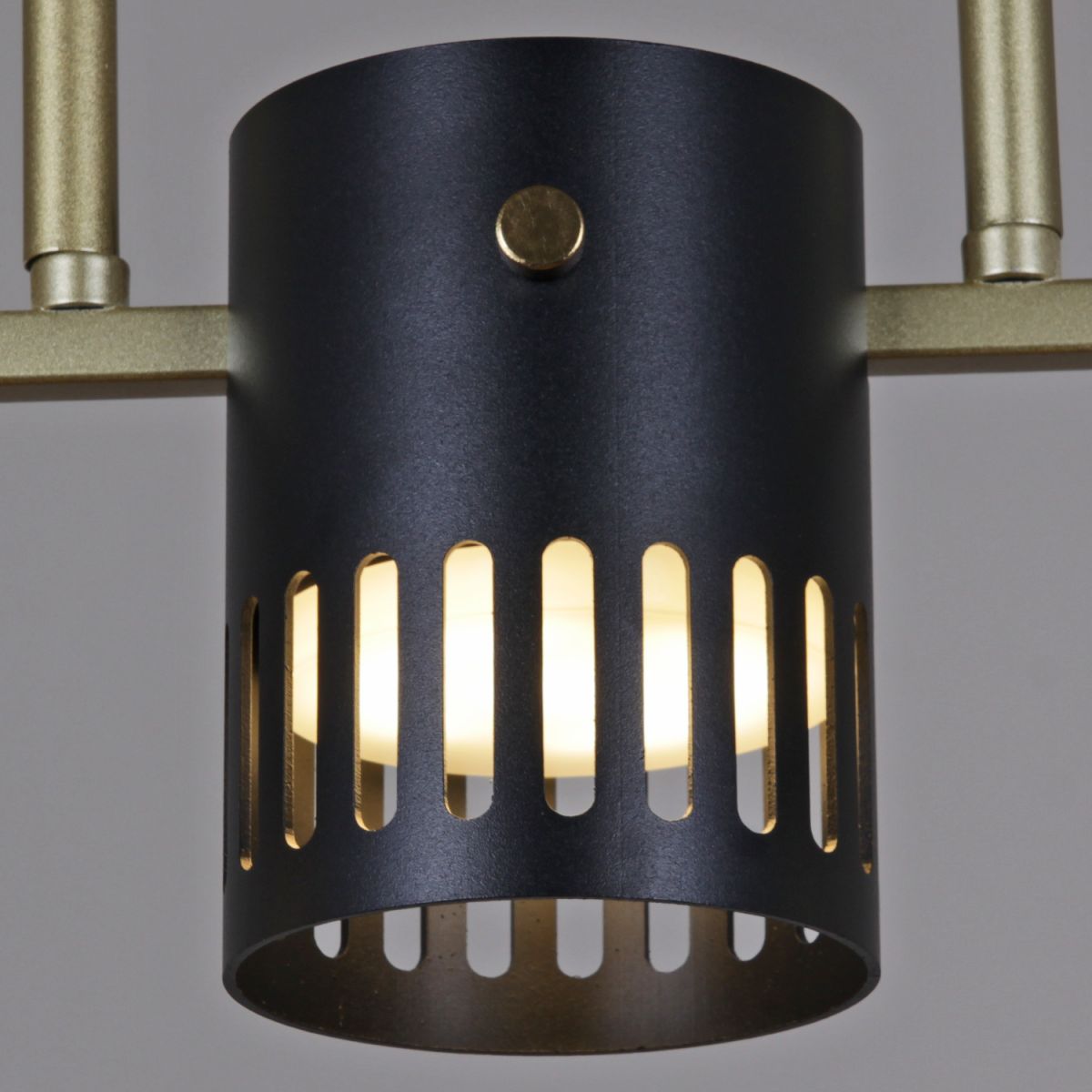 Потолочная люстра Reluce 06675-0.3-03 GD+BK GX53